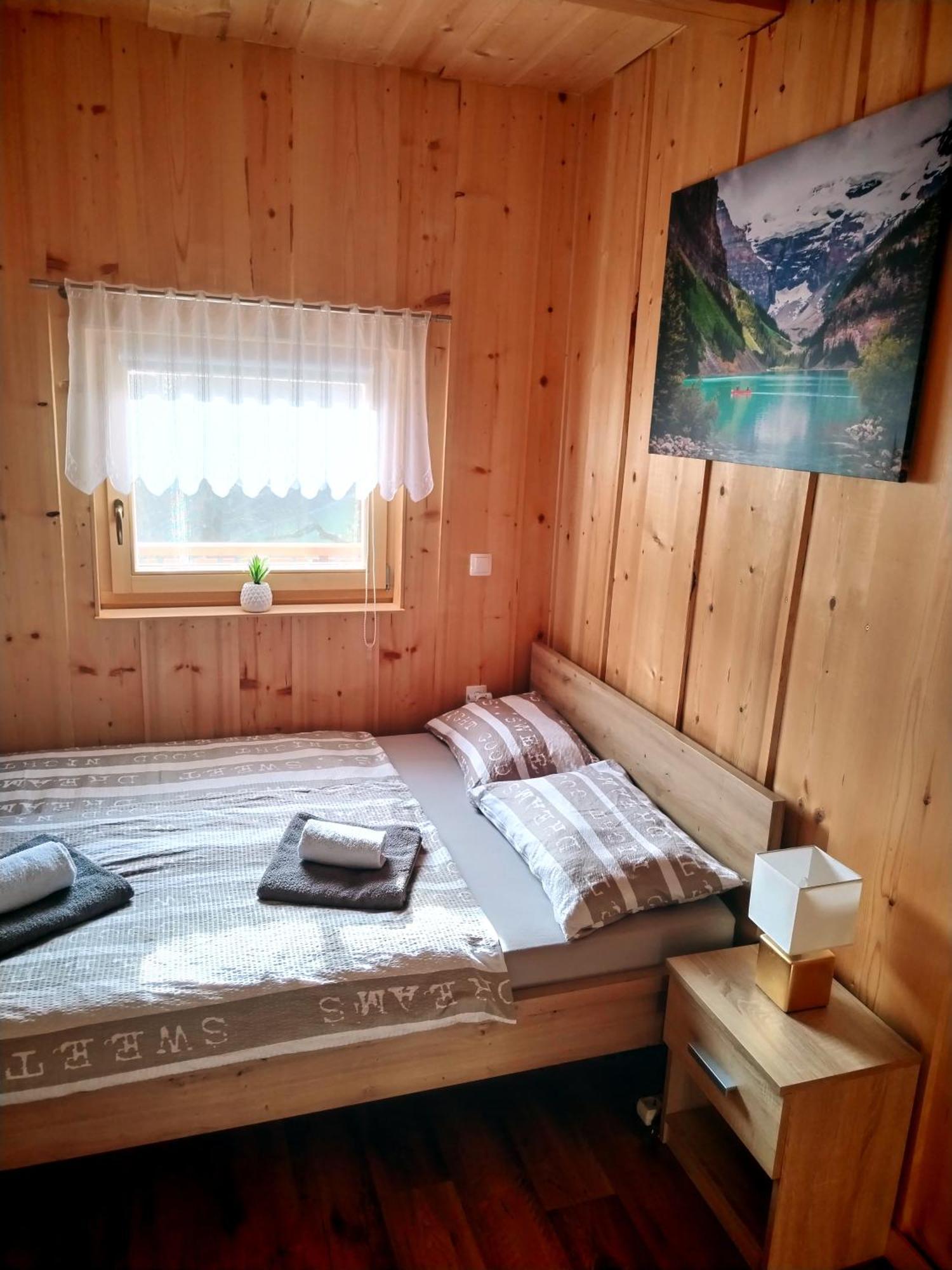 Pocitniska Hiska Lastovka Podvolovljek Exteriör bild
